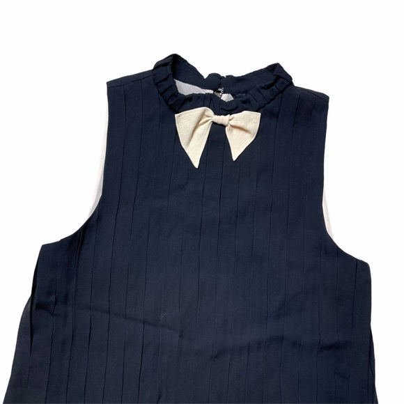 Marc Jacobs Black Pleated Sleeveless Blouse Size 2 - Picture 1 of 8